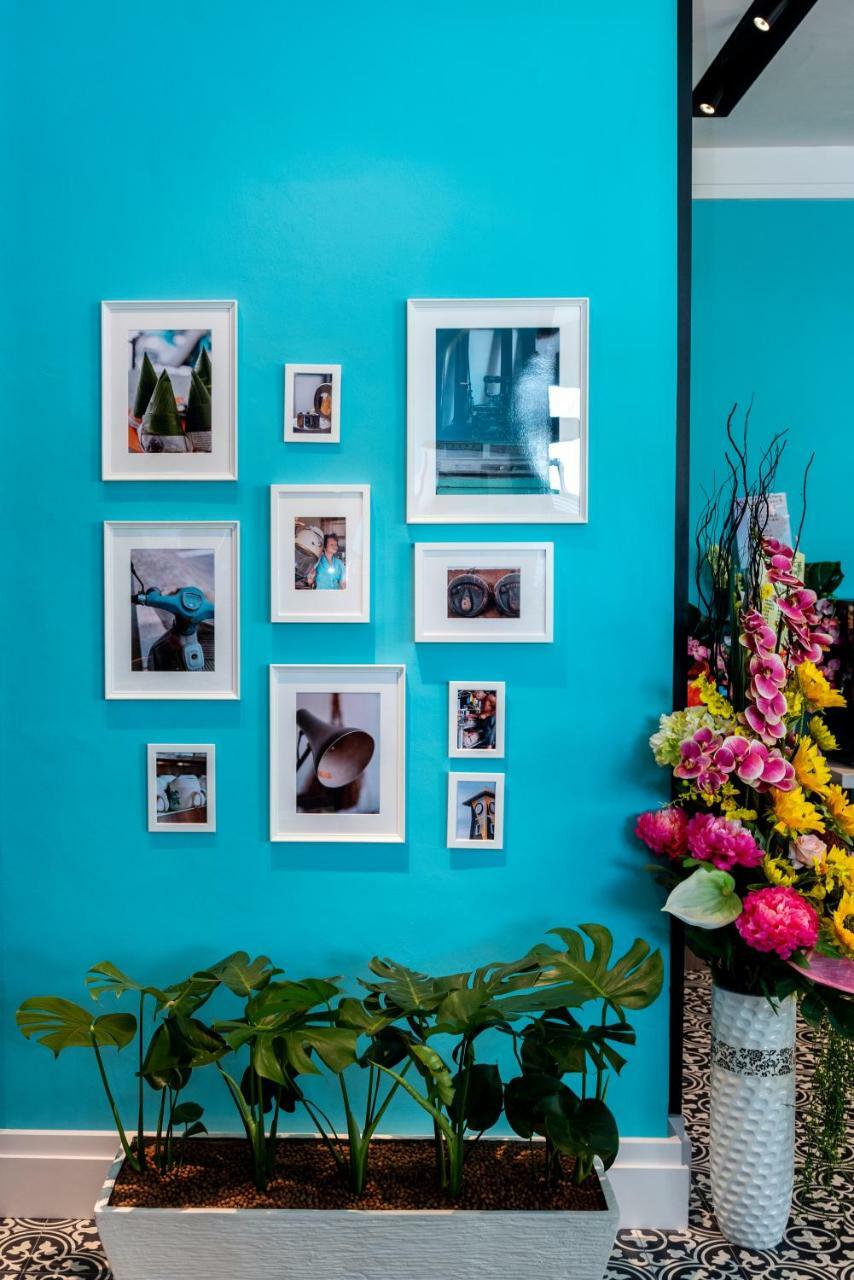 O&G Hotel Parit Buntar Buitenkant foto
